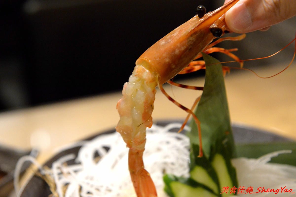 [台中沙鹿]合禾町 日式料理 – 隱藏在黃昏市場內的優質平價日式料理,餐點略帶創意,價位不貴,裏頭用餐環境弄得用心,還有冷氣可吹,吃東西好舒適,讓人完全忘了這是在黃昏市場裡面。