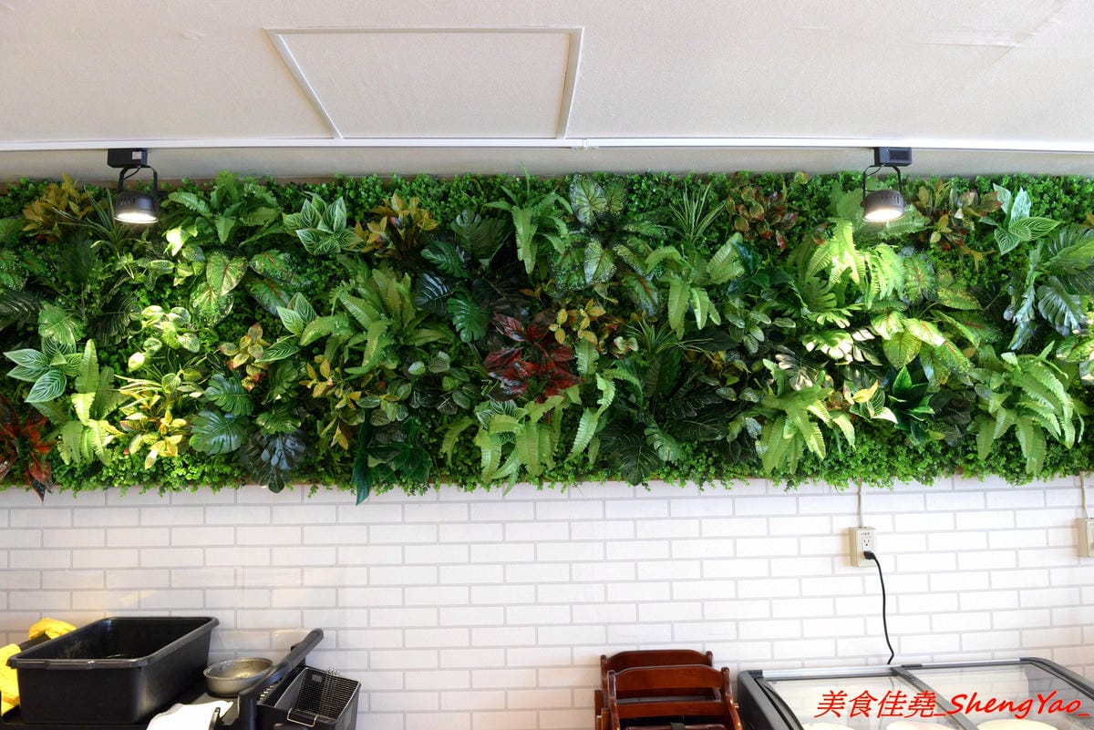 [台中沙鹿]鍋賣局 – 一鍋一世界,用火鍋環遊世界,主打20種世界各國特色鍋物,價格平均150元相當平價,店內的自助吧豐富齊全,霜淇淋好好吃 !!(已歇業)