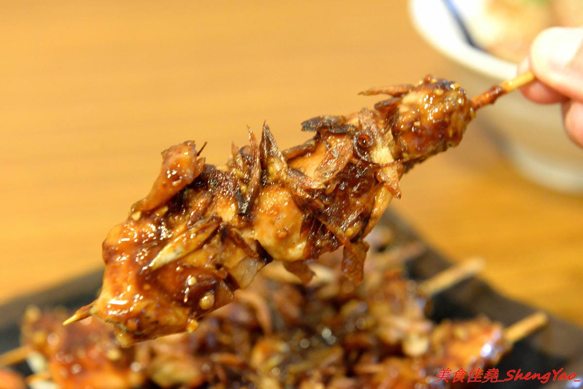 [台中北區]泰泰248烤肉飯涼麵 – 泰泰涼麵搬家囉,改成主打烤肉飯,涼麵變成夏季限定,店家的烤肉超好吃,印尼友人傳授的烤沙嗲更是必點,涼麵同時也推出完全客製化,大胃王可以來挑戰他們的暴盛