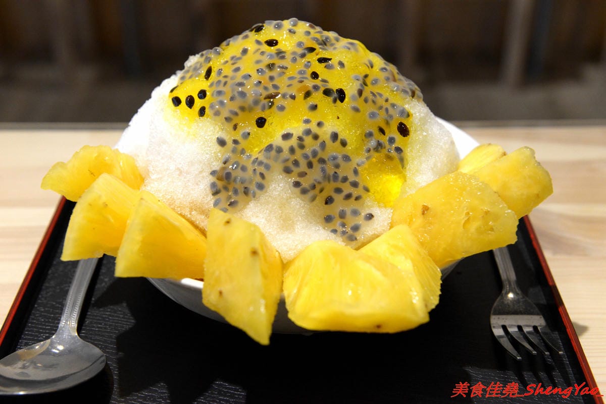 [台中沙鹿]阿娟冰菓室 二訪 – 沙鹿家樂福商圈的復古文青冰菓室,店內裝潢佈置用心,適合IG拍照,冰品真材實料又衛生,新推出的百香鮮鳳梨剉冰吸睛又好吃。(已歇業)
