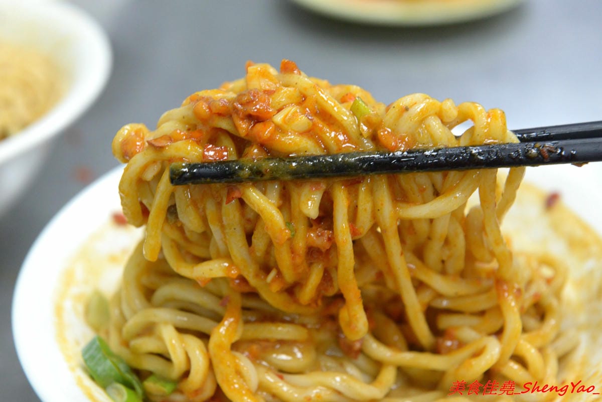 [台中大雅]武漢熱乾麵 – 台中罕見的特色口味麵食店,老闆是來自大陸武漢的姊妹花三人,店內麵食種類多樣化,味道很特別,吃過後讓人印象深刻。