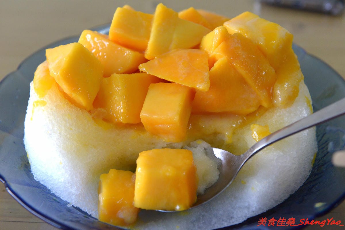 [台中清水]雪如黑糖剉冰 – 清水創意盆狀剉冰,配料大部分都是店家自製,黑砂糖糖水味道香濃,焦糖煉乳濃甜超夠味,大份量銅板價位,大推芒果牛奶冰和焦糖牛奶布丁冰。
