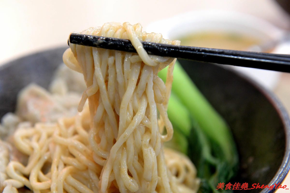 [台中沙鹿]清一色牛肉麵 – 沙鹿也有清一色牛肉麵了,內用免費加麵加湯無限次數,還有珍珠奶茶喝到飽,省錢學生族的愛店,推薦牛肉麵,還不錯吃。(已歇業)