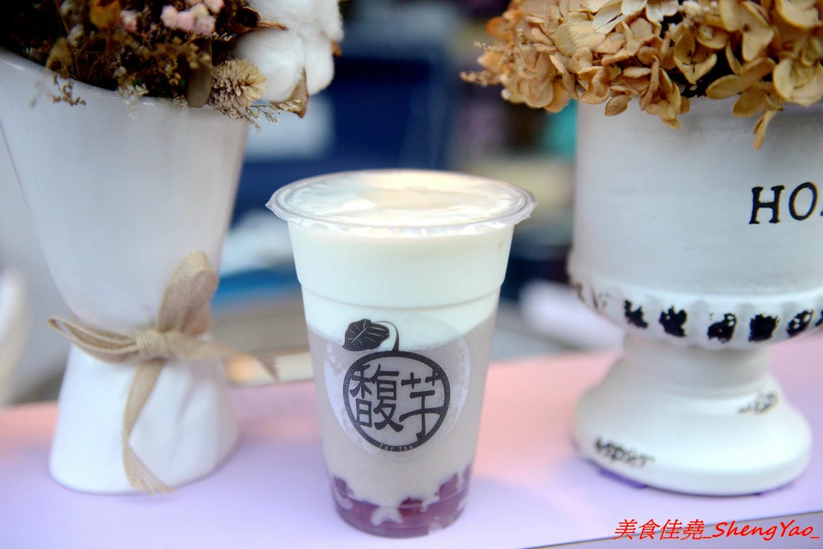 [台中大甲]馥芋 – 芋頭冰沙、芋頭牛奶專賣,完全真材實料,大甲芋頭熬煮成泥,芋頭香氣馥郁,味道醇香濃厚,雲林北港花生冰沙也是一絕,芋香珍珠黑糖珍珠免費加,夢幻風紫色小攤車好拍照,蔣公路