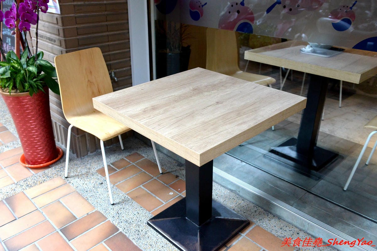 [台中南屯]三個味 – 外島金門開上來的冰店,主打淋醬日式刨冰,醬和配料幾乎都是店家自製,口味有特色,料多實在又好吃,價格不會貴。