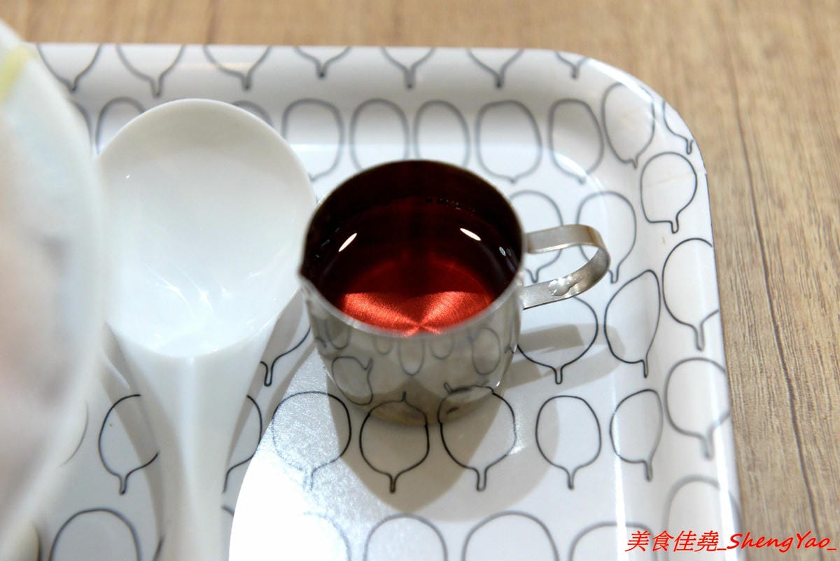 [台中南屯]三個味 – 外島金門開上來的冰店,主打淋醬日式刨冰,醬和配料幾乎都是店家自製,口味有特色,料多實在又好吃,價格不會貴。