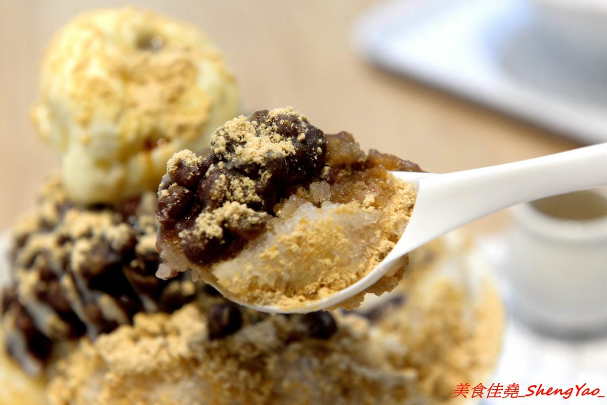 [台中南屯]三個味 – 外島金門開上來的冰店,主打淋醬日式刨冰,醬和配料幾乎都是店家自製,口味有特色,料多實在又好吃,價格不會貴。