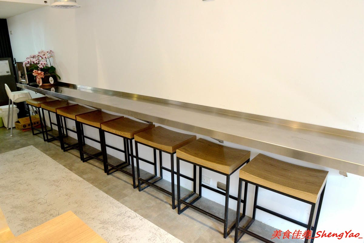 [台中南屯]三個味 – 外島金門開上來的冰店,主打淋醬日式刨冰,醬和配料幾乎都是店家自製,口味有特色,料多實在又好吃,價格不會貴。
