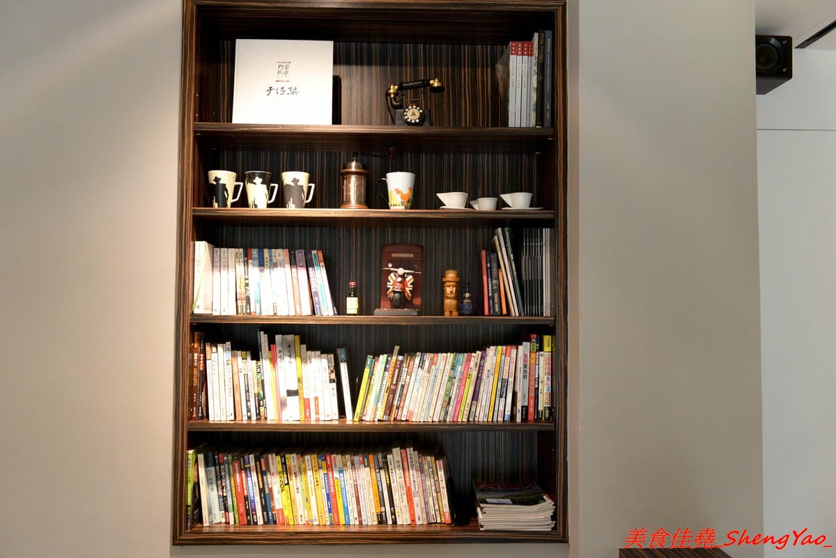 [台中西區]馨苑 – “膳馨”相關新品牌餐廳,不只有好吃台菜料理還有咖啡和手作甜點,主打套餐式台菜料理,一個人也能輕鬆吃台菜,東西好吃,店員服務態度親切,環境靜謐舒適,價位不貴且不收服務費