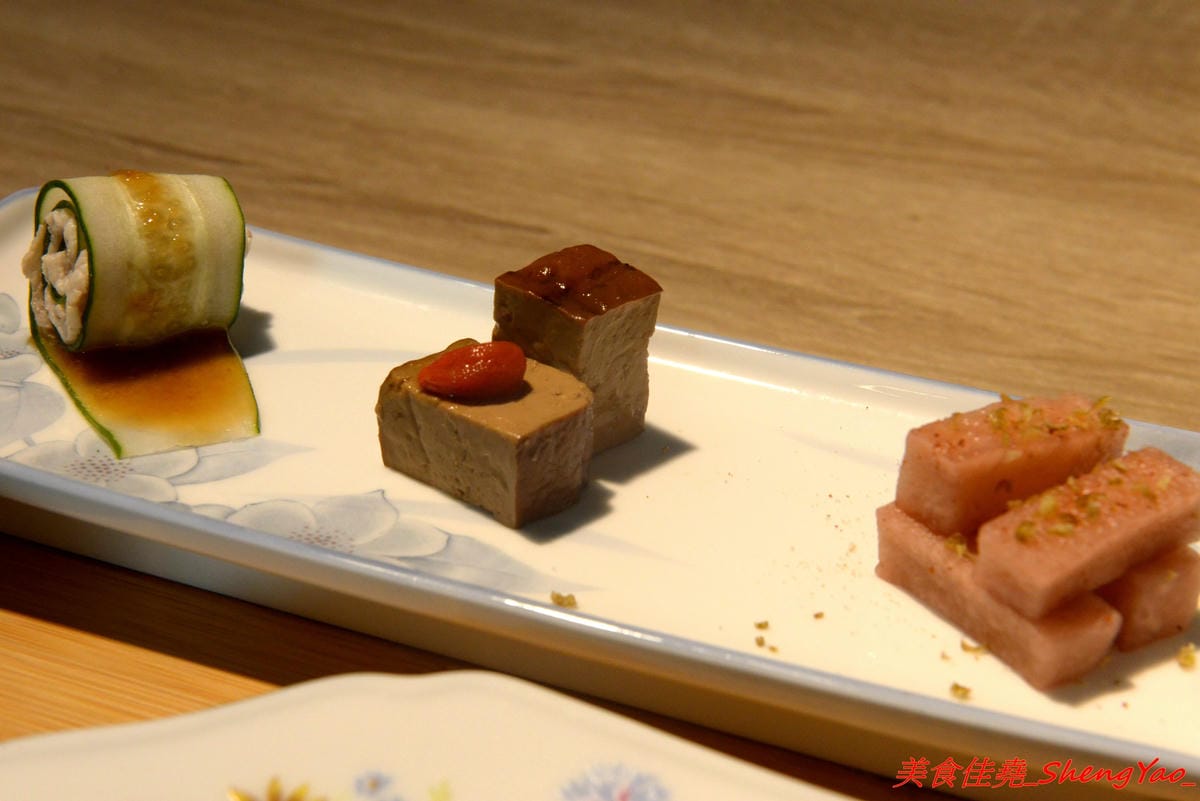 [台中西區]馨苑 – “膳馨”相關新品牌餐廳,不只有好吃台菜料理還有咖啡和手作甜點,主打套餐式台菜料理,一個人也能輕鬆吃台菜,東西好吃,店員服務態度親切,環境靜謐舒適,價位不貴且不收服務費