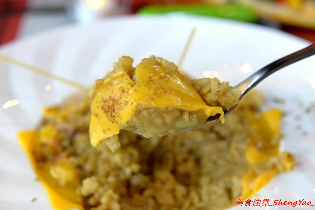 [台中沙鹿]濼藝洋食 – 沙鹿新開的復古歐風洋食餐廳,餐點種類多樣,醬汁自製,用料實在,份量可以吃得飽,法式薄餅是最大特色,價位不貴,建議升級套餐,麵包和濃湯都很棒,光華路上異人館旁邊。(已