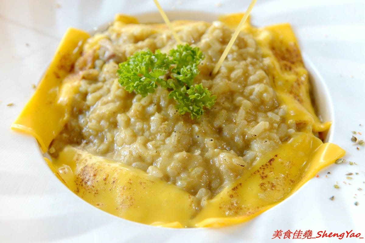 [台中沙鹿]濼藝洋食 – 沙鹿新開的復古歐風洋食餐廳,餐點種類多樣,醬汁自製,用料實在,份量可以吃得飽,法式薄餅是最大特色,價位不貴,建議升級套餐,麵包和濃湯都很棒,光華路上異人館旁邊。(已
