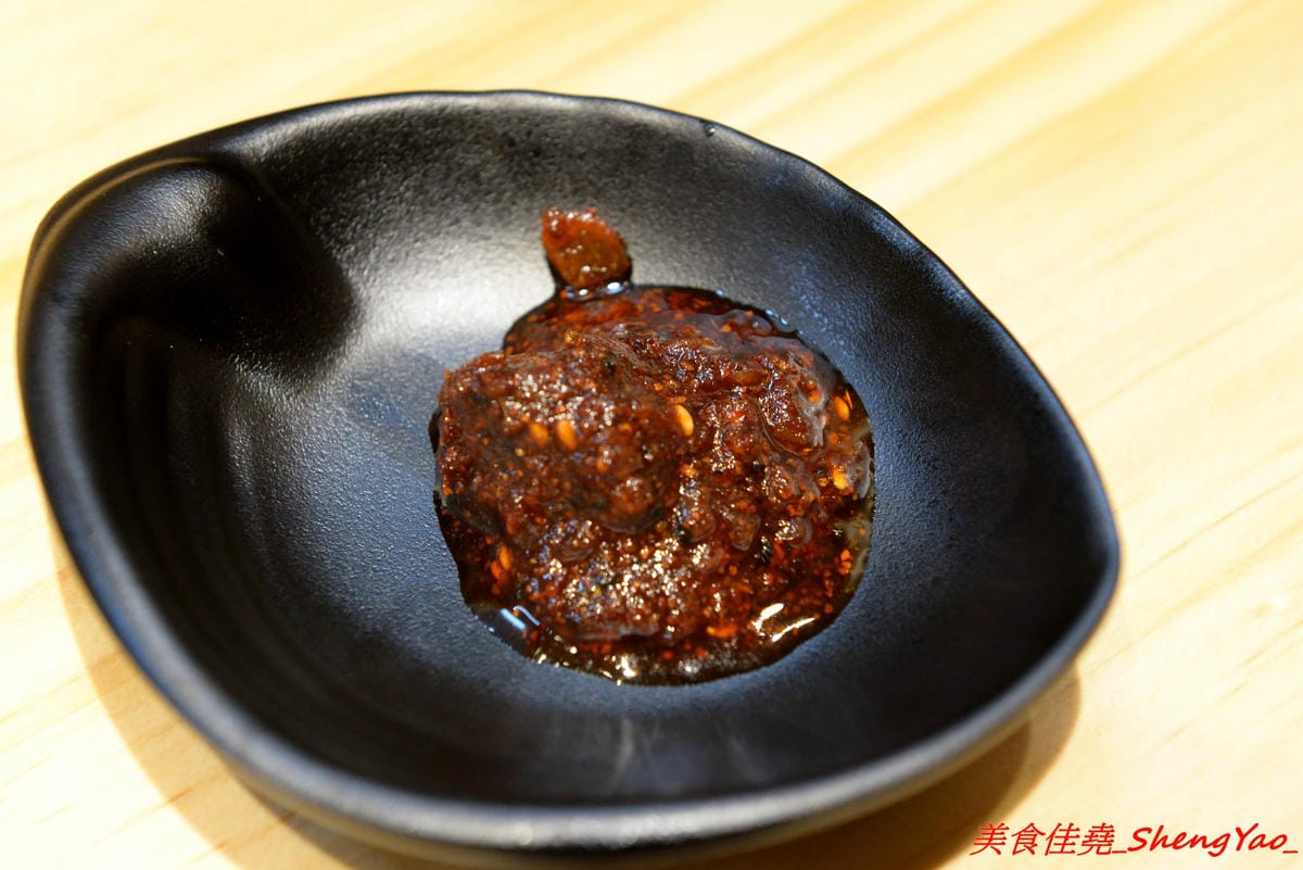 [台中太平]激勵軒 – 太平新開的雞湯系拉麵專門店,狸匠拉麵新品牌,店內拉麵湯頭均使用雞去做熬製,叉燒也是雞叉燒,每種湯頭口味各有特色,對應配料也都不同,食材運用極具創意,不只是拉麵也是