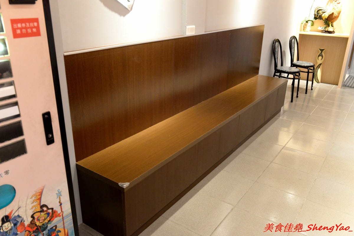 [台中太平]激勵軒 – 太平新開的雞湯系拉麵專門店,狸匠拉麵新品牌,店內拉麵湯頭均使用雞去做熬製,叉燒也是雞叉燒,每種湯頭口味各有特色,對應配料也都不同,食材運用極具創意,不只是拉麵也是