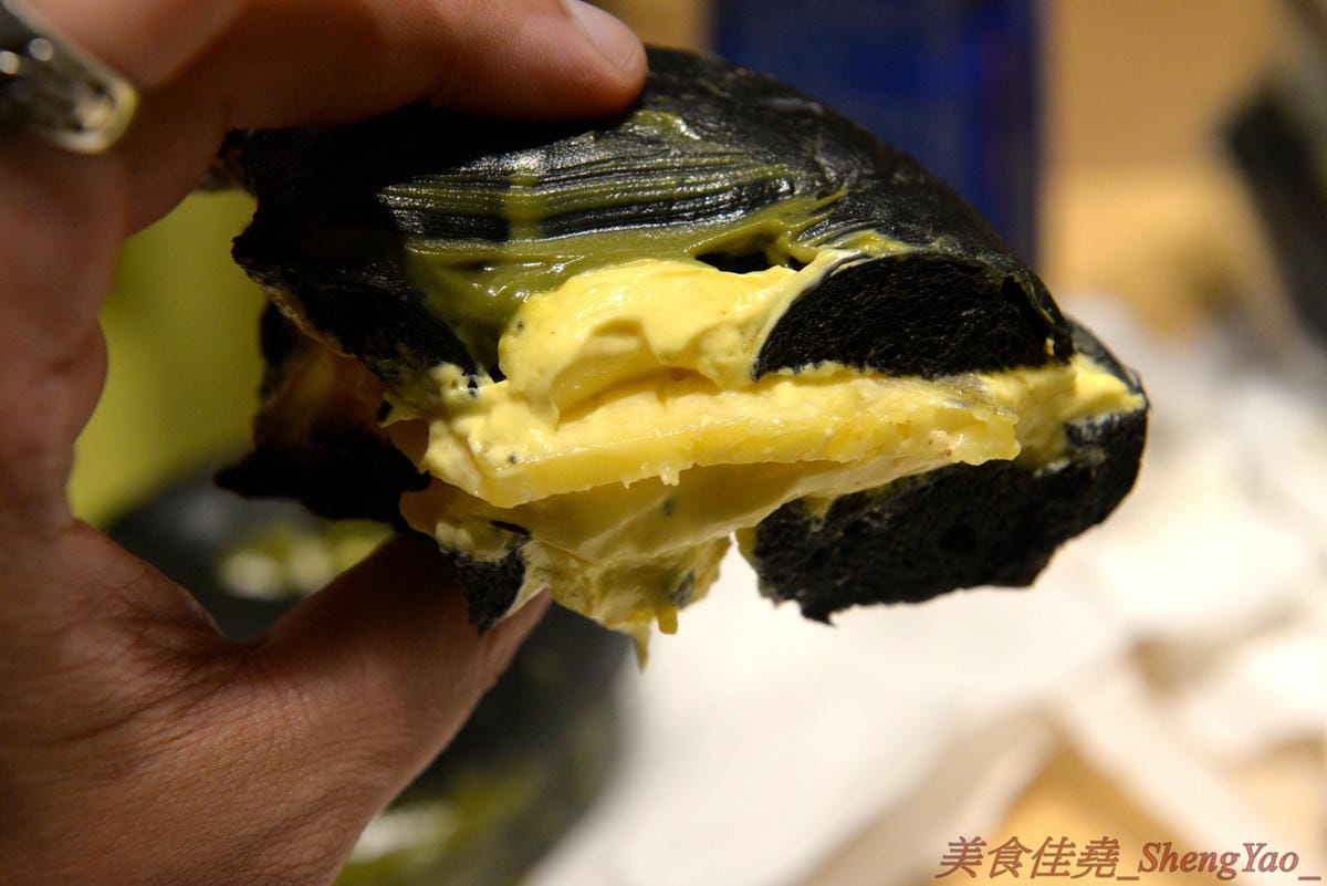 [台中西屯]Good Cho’s 好丘貝果 – 新光三越新美食櫃位,台北的超人氣貝果專賣店進軍中南部首家店,店家特別推出只有台中店限定的厚醬貝果,11款抹醬口味樣樣特別,貝果控必吃的一家店。
