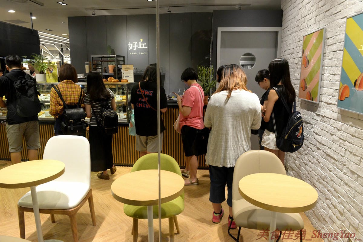 [台中西屯]Good Cho’s 好丘貝果 – 新光三越新美食櫃位,台北的超人氣貝果專賣店進軍中南部首家店,店家特別推出只有台中店限定的厚醬貝果,11款抹醬口味樣樣特別,貝果控必吃的一家店。