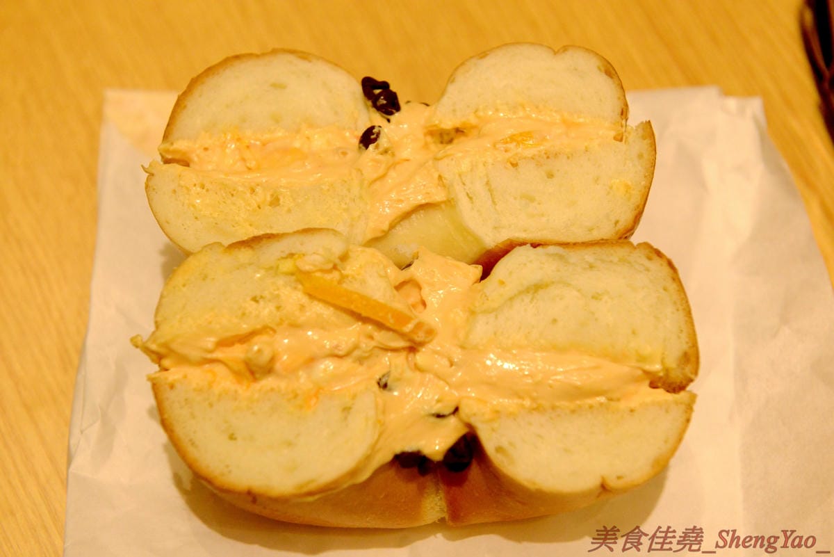[台中西屯]Good Cho’s 好丘貝果 – 新光三越新美食櫃位,台北的超人氣貝果專賣店進軍中南部首家店,店家特別推出只有台中店限定的厚醬貝果,11款抹醬口味樣樣特別,貝果控必吃的一家店。