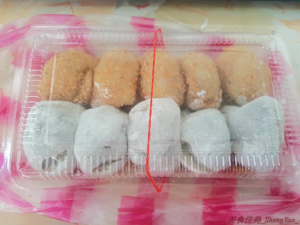 [台中沙鹿]西螺祖傳麻糬大王 – 超夯團購美食DIY西螺祖傳麻糬大王在沙鹿就能買得到,正宗程家50年老字號,麻糬QQ口感,內餡不甜膩,可以一口接一口,文末有附店家電話,想吃不用再碰運氣。