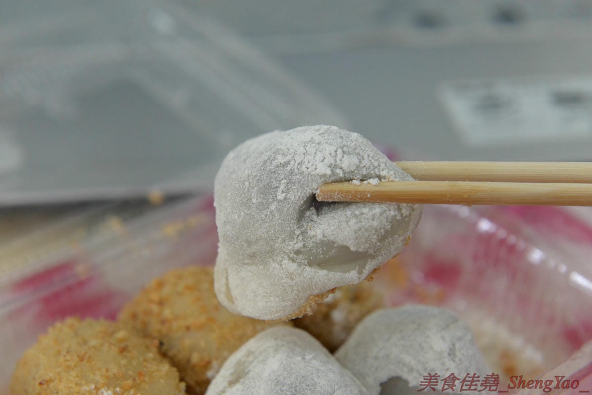 [台中沙鹿]西螺祖傳麻糬大王 – 超夯團購美食DIY西螺祖傳麻糬大王在沙鹿就能買得到,正宗程家50年老字號,麻糬QQ口感,內餡不甜膩,可以一口接一口,文末有附店家電話,想吃不用再碰運氣。