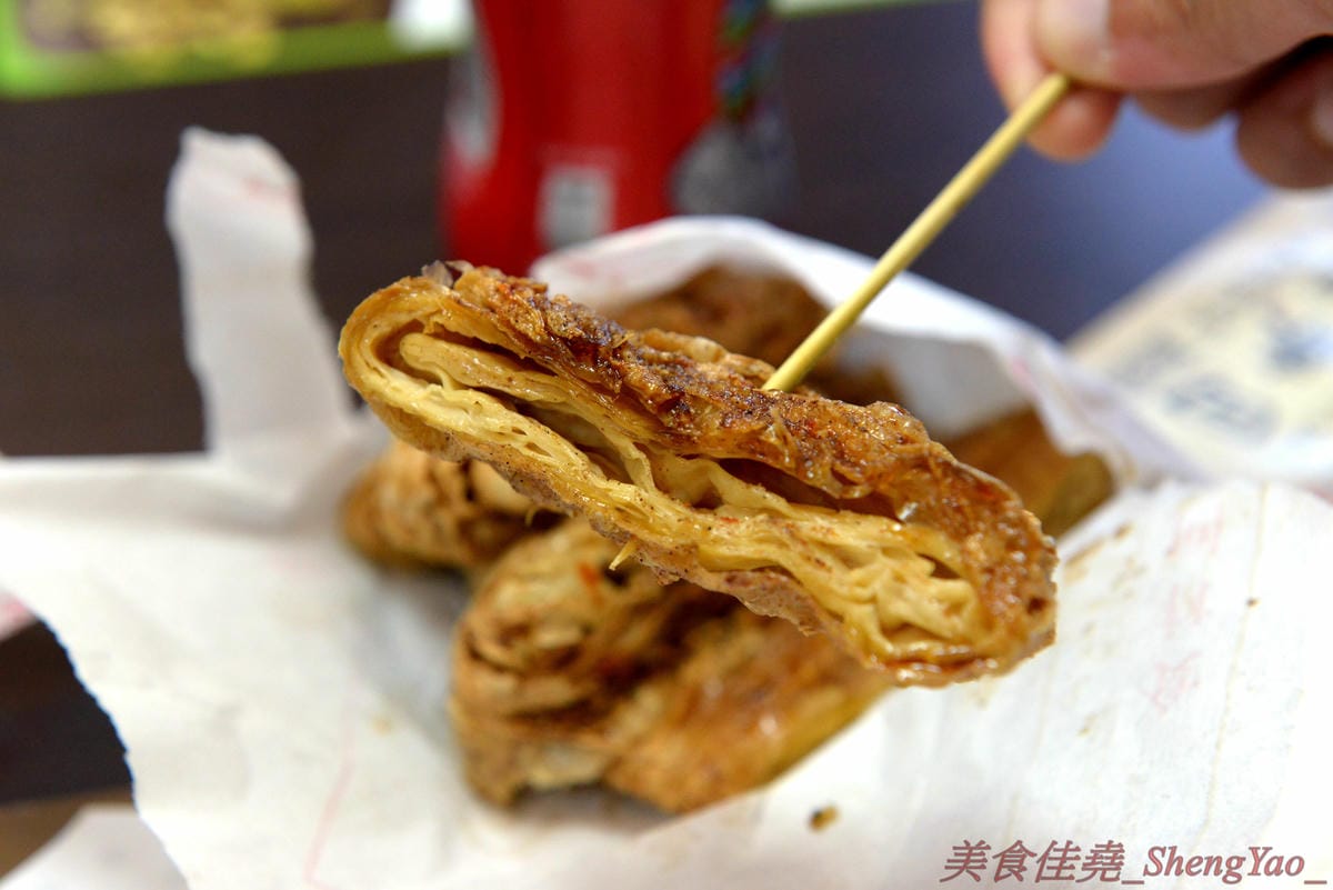 [台中沙鹿]洪家回春堂鹽酥雞專賣店 沙鹿分堂 – 沙鹿也有洪家回春堂啦店面像是中藥鋪賣的可不是中藥而是鹽酥雞,價格相當平價,15元東西多多,個人推薦章魚酥和豆包,想吃一定要先電話預約,現