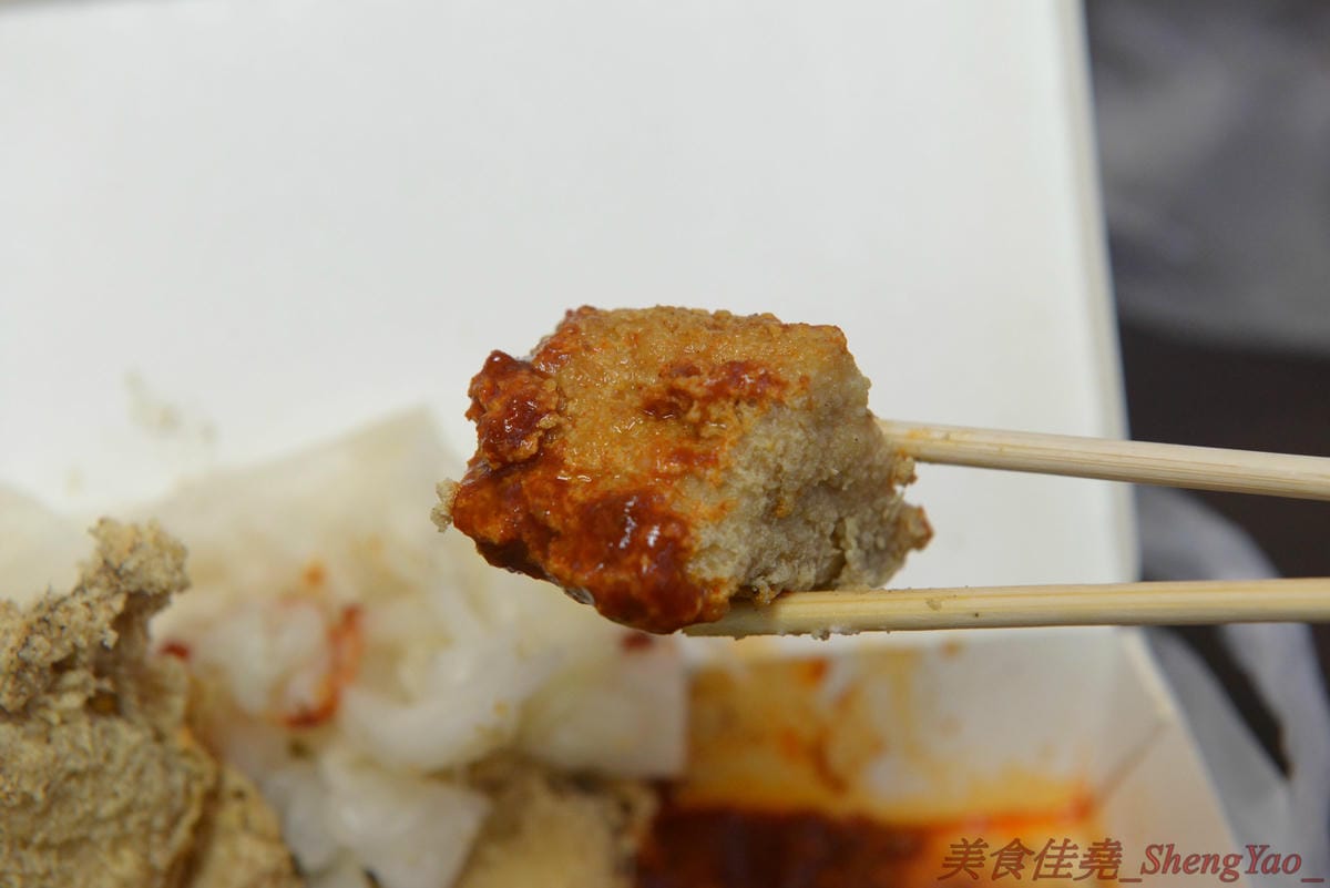 [台中沙鹿]一派胡塩酵素臭豆腐 靜宜店 – 南部發跡的知名連鎖臭豆腐,口感外酥內嫩,口味不重,很耐吃,越吃越好吃,吃重口味的朋友一定要多加他們的辣椒醬,超級夠味,目前消費打卡小份免費升級
