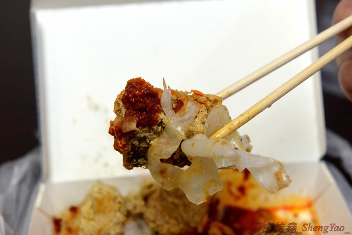 [台中沙鹿]一派胡塩酵素臭豆腐 靜宜店 – 南部發跡的知名連鎖臭豆腐,口感外酥內嫩,口味不重,很耐吃,越吃越好吃,吃重口味的朋友一定要多加他們的辣椒醬,超級夠味,目前消費打卡小份免費升級