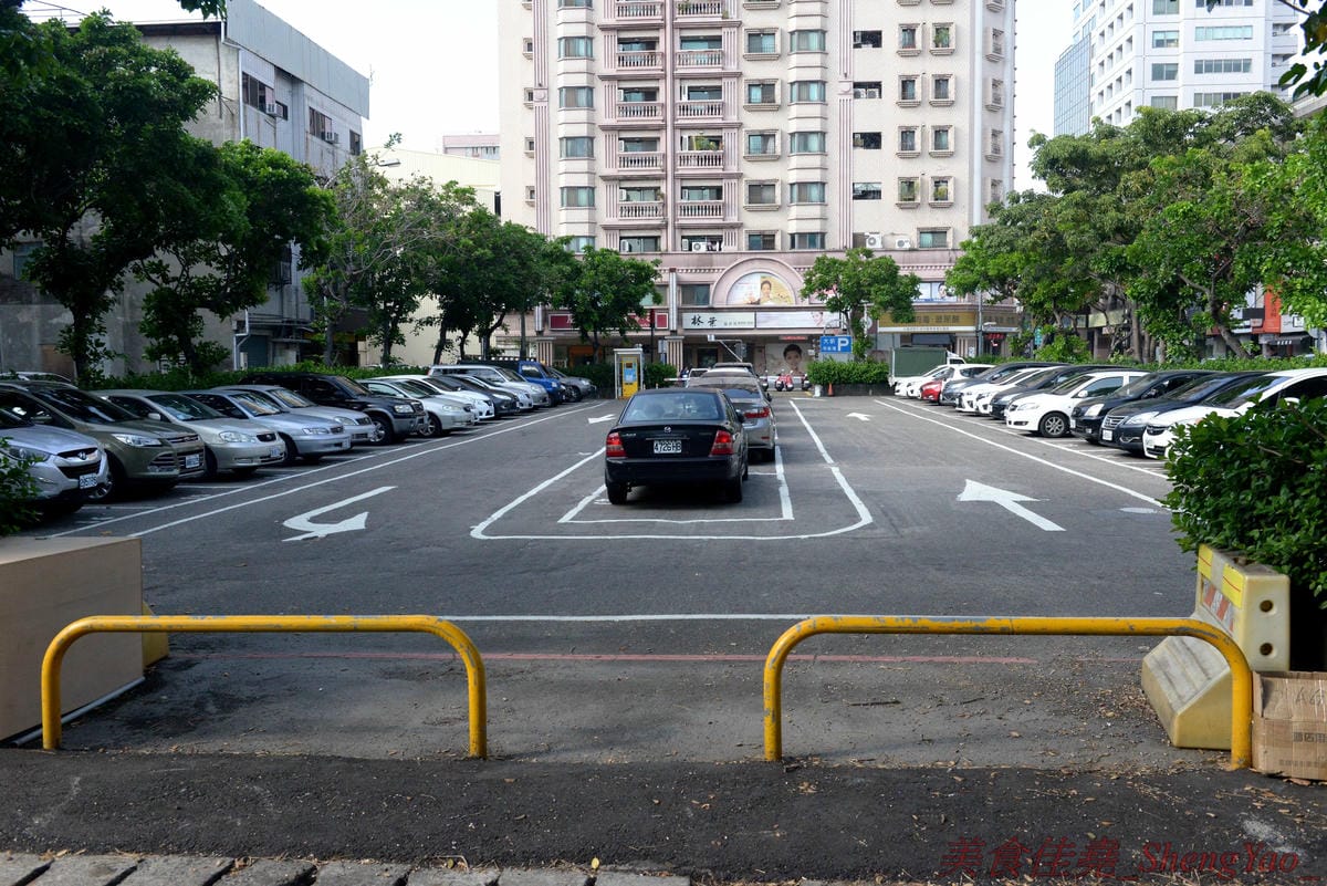 [台中南屯]巫爺中醫藥膳舖 – 台中新IG拍照特色餐廳,中南海集團旗下新品牌餐飲,中藥舖內喝咖啡,還有”藥材包”可以補身體,老闆真的是一個中醫師喔。(已歇業)