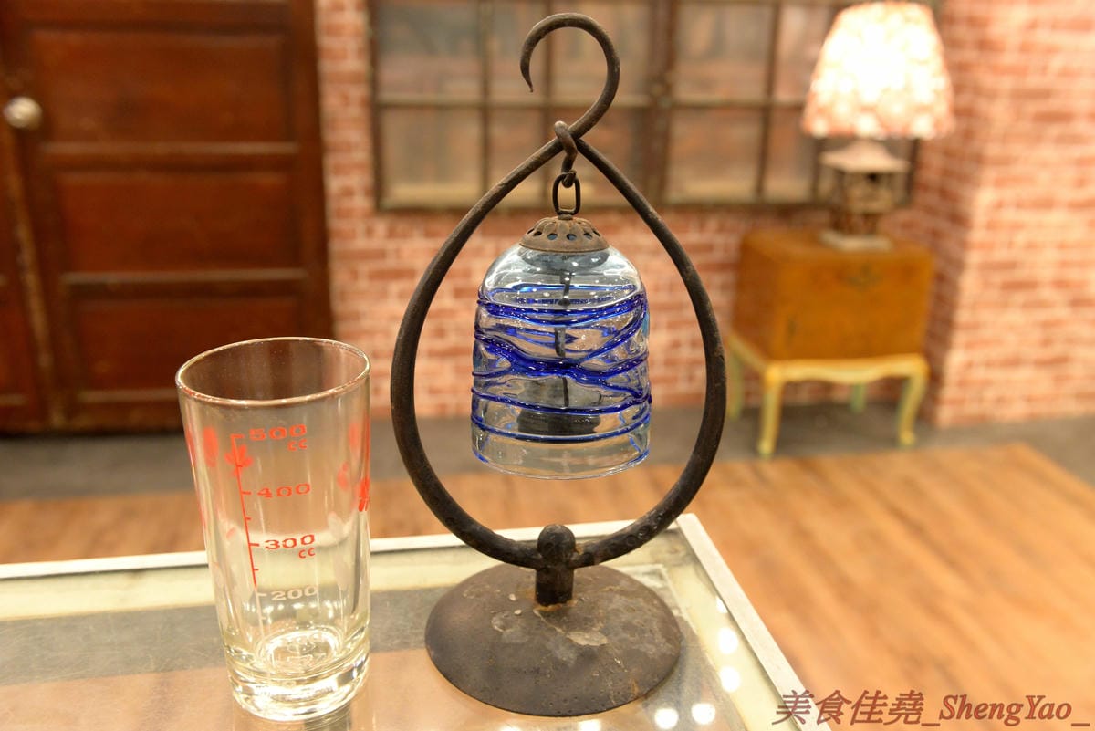 [台中南屯]巫爺中醫藥膳舖 – 台中新IG拍照特色餐廳,中南海集團旗下新品牌餐飲,中藥舖內喝咖啡,還有”藥材包”可以補身體,老闆真的是一個中醫師喔。(已歇業)