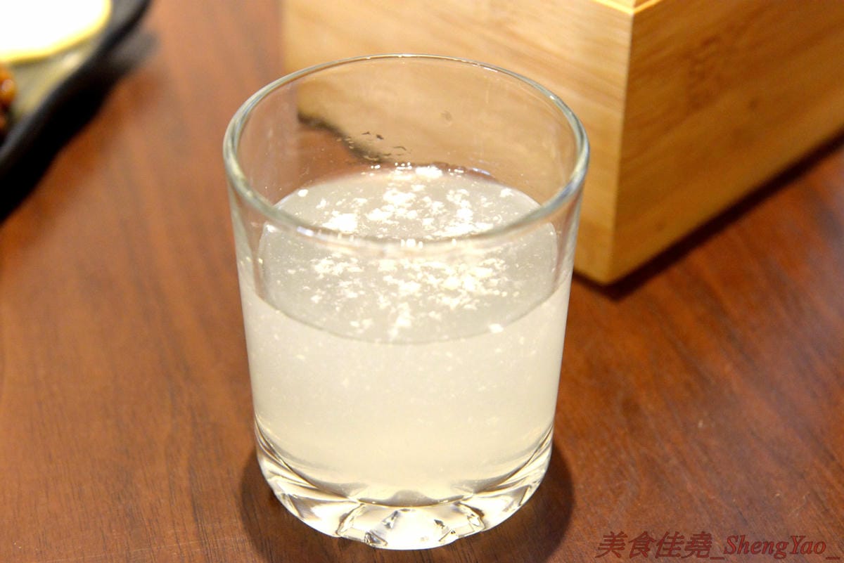 [台中南屯]KOROKARA – 台中罕見的風味日式炸雞專賣店,特選去骨雞腿肉搭配主廚秘製特調醬汁,五種不同口味炸雞各有特色,超級好吃且不油膩,價格不貴,大推油淋雞風味炸雞、名古屋雞翅風味炸雞。