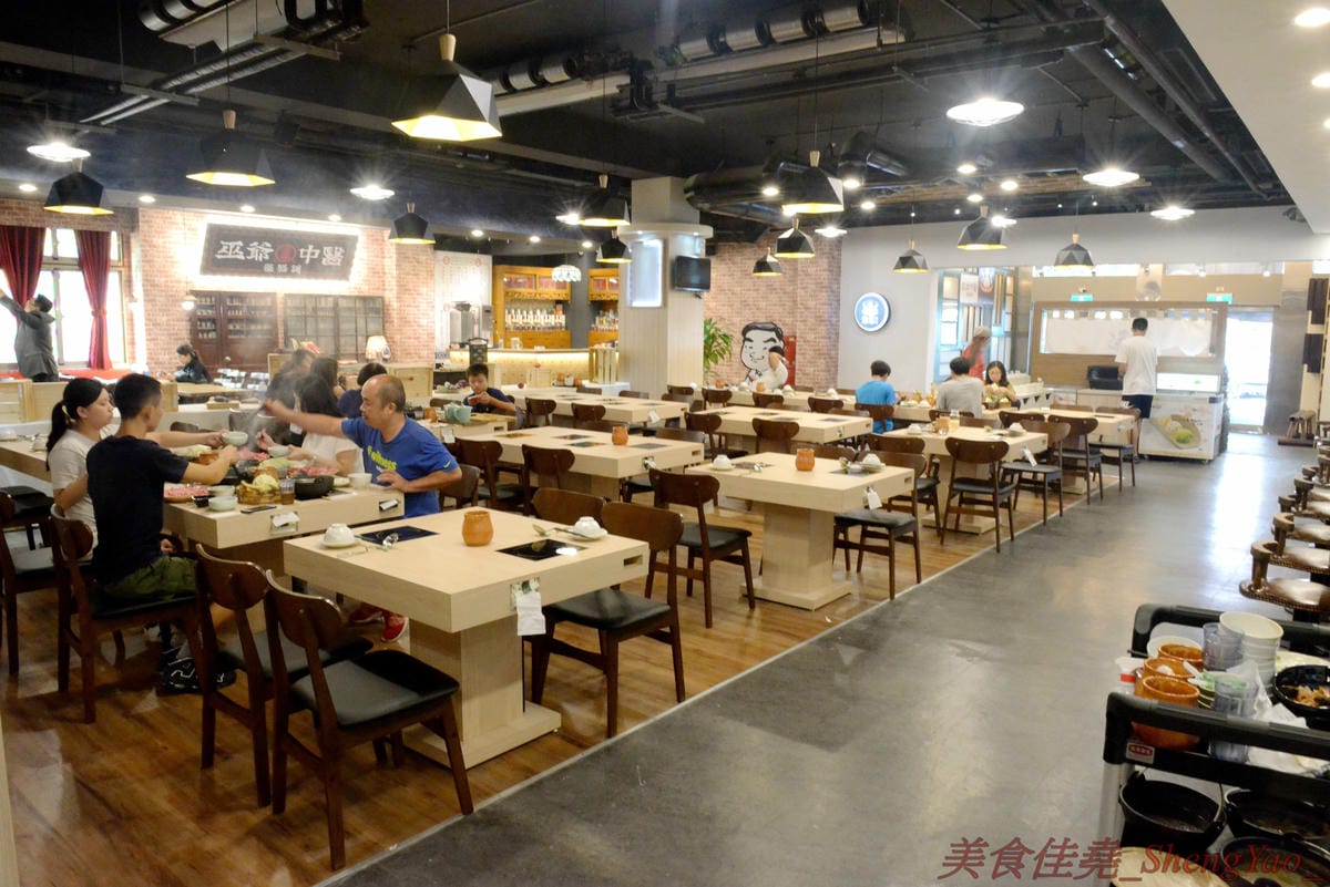 [台中南屯]想想鍋物 – 中南海集團新品牌鍋物餐廳,質感鍋物平價消費,菜盆有使用小農作物,肉品份量超充足,店內還有8種口味明治冰淇淋吃到飽,最便宜肉品鍋只要260元。10/16前店內吃鍋就送一張”