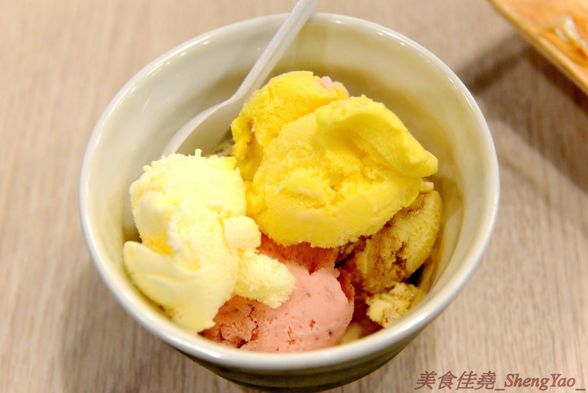 [台中南屯]想想鍋物 – 中南海集團新品牌鍋物餐廳,質感鍋物平價消費,菜盆有使用小農作物,肉品份量超充足,店內還有8種口味明治冰淇淋吃到飽,最便宜肉品鍋只要260元。10/16前店內吃鍋就送一張”