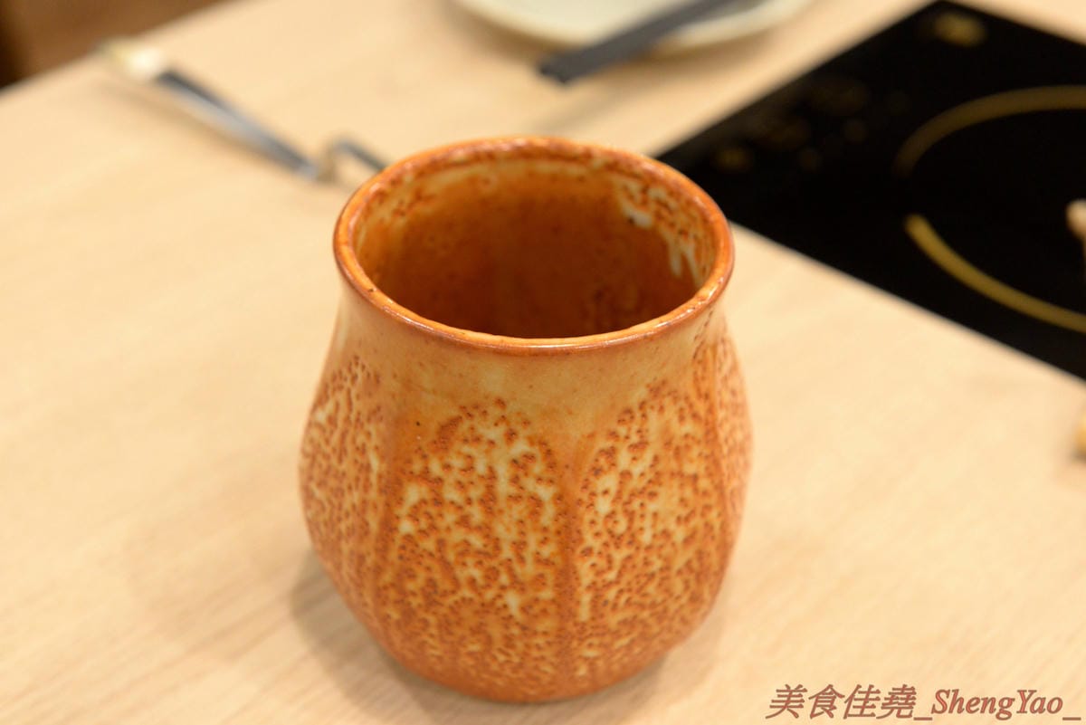 [台中南屯]想想鍋物 – 中南海集團新品牌鍋物餐廳,質感鍋物平價消費,菜盆有使用小農作物,肉品份量超充足,店內還有8種口味明治冰淇淋吃到飽,最便宜肉品鍋只要260元。10/16前店內吃鍋就送一張”