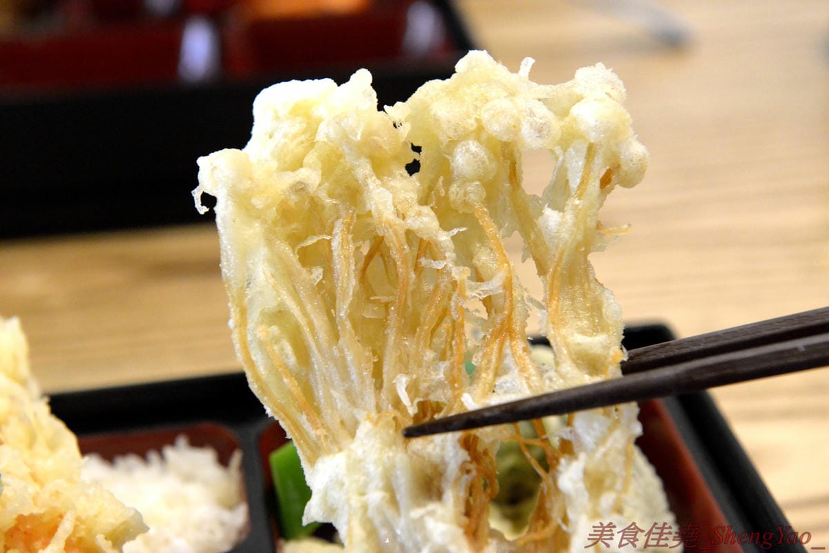 [台中北區]六二食事处 2018菜單 – 台中少數真日式風格精緻手作便當,近10種主菜可選,搭配上7-8樣日式手作精緻配菜,超級豐富,價格也很合理不貴,會議便當首選,店裡也有內用區可以內用。(已歇業)
