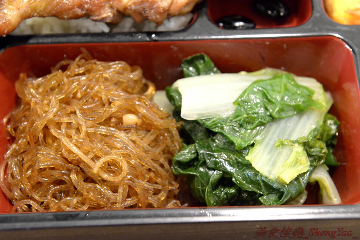 [台中北區]六二食事处 2018菜單 – 台中少數真日式風格精緻手作便當,近10種主菜可選,搭配上7-8樣日式手作精緻配菜,超級豐富,價格也很合理不貴,會議便當首選,店裡也有內用區可以內用。(已歇業)