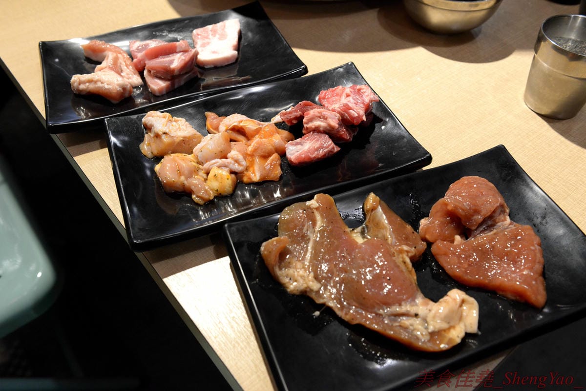 [台中沙鹿]豬對有韓式烤肉吃到飽 沙鹿店 – 來自台南的新品牌韓式烤肉吃到飽,台中首間分店,10種以上牛雞豬肉品、蔬菜和韓式小菜、熟食炸物、辣牛肉飯、韓式魚板湯、冷熱飲全部無限量供應,