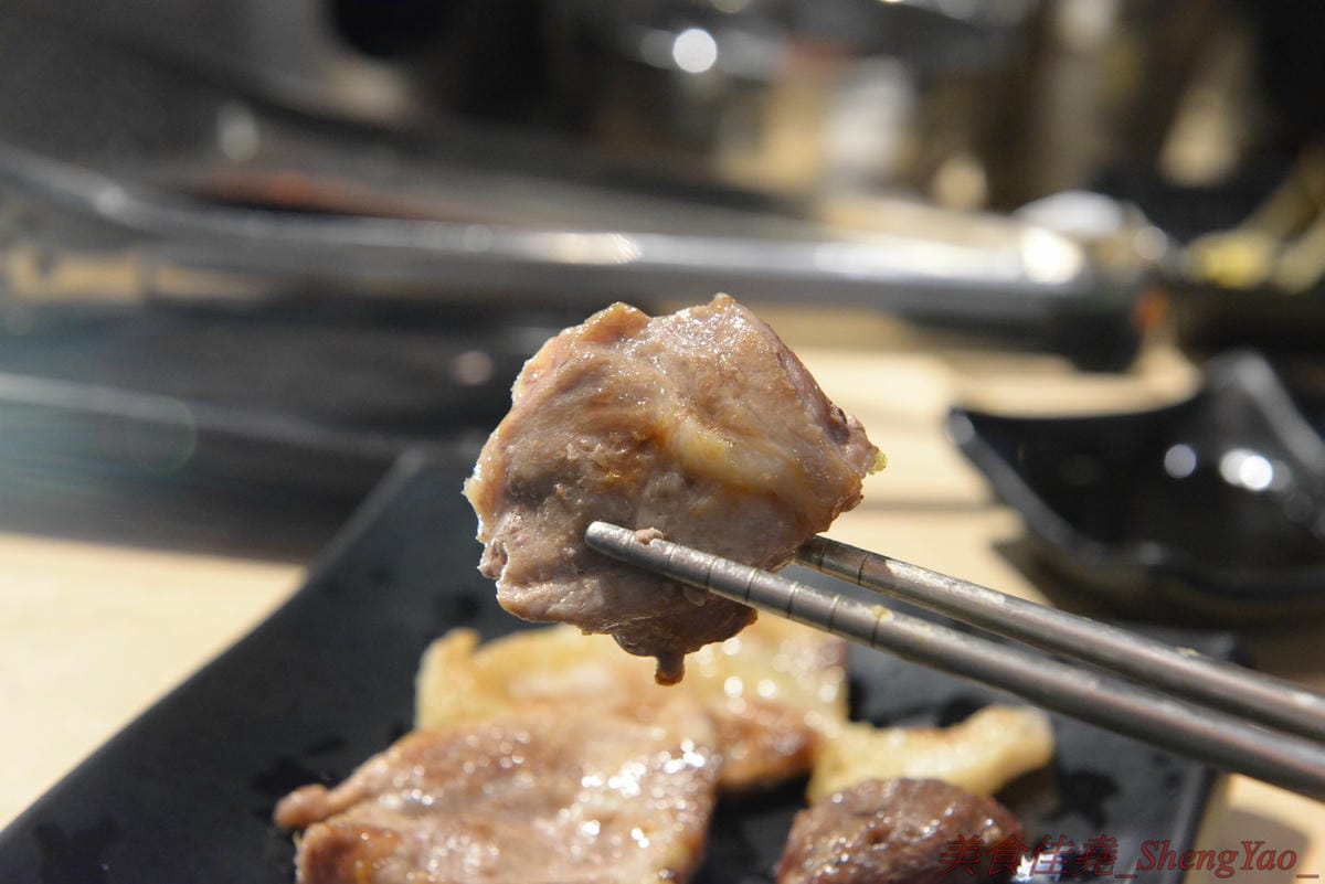 [台中沙鹿]豬對有韓式烤肉吃到飽 沙鹿店 – 來自台南的新品牌韓式烤肉吃到飽,台中首間分店,10種以上牛雞豬肉品、蔬菜和韓式小菜、熟食炸物、辣牛肉飯、韓式魚板湯、冷熱飲全部無限量供應,