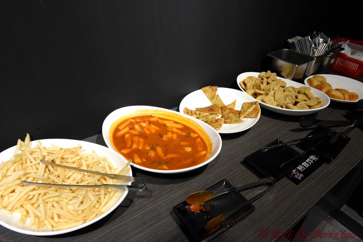 [台中沙鹿]豬對有韓式烤肉吃到飽 沙鹿店 – 來自台南的新品牌韓式烤肉吃到飽,台中首間分店,10種以上牛雞豬肉品、蔬菜和韓式小菜、熟食炸物、辣牛肉飯、韓式魚板湯、冷熱飲全部無限量供應,
