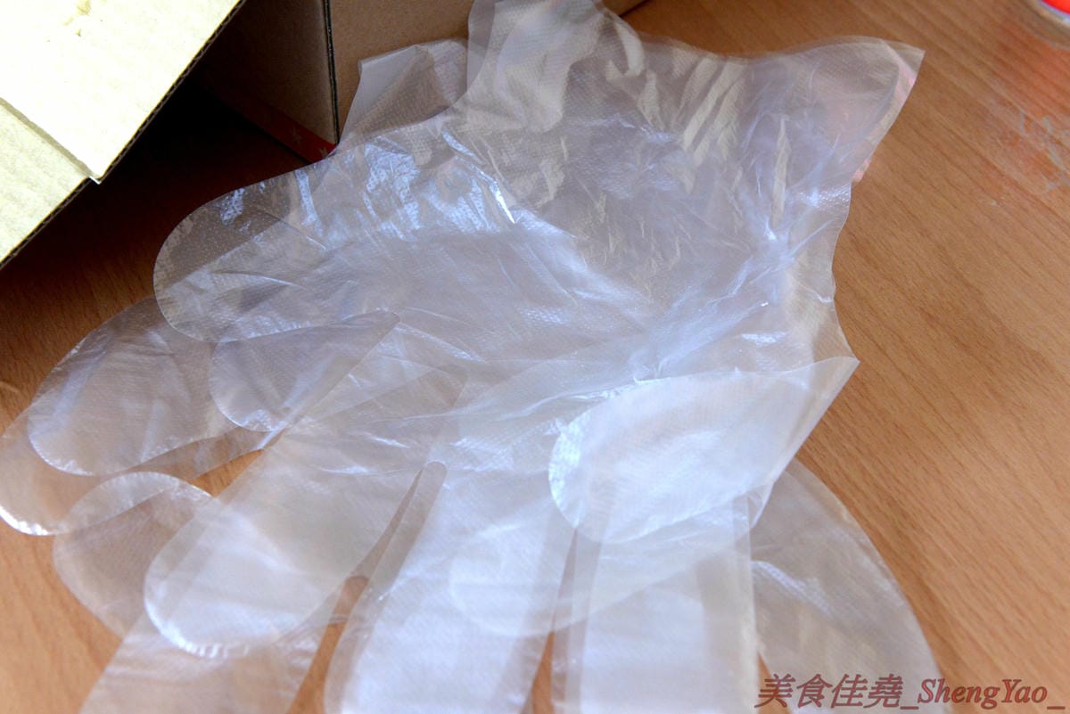 [台中梧棲]爆Q美式炸雞梧棲店 – 連鎖美式炸雞店新創舉,把整隻雞下去炸的炸全雞,可以吃到一般美式炸雞店沒有賣的整隻大骨雞腿和厚實大塊的雞胸肉,肉質鮮嫩多汁不乾柴,適合開趴慶祝時來上