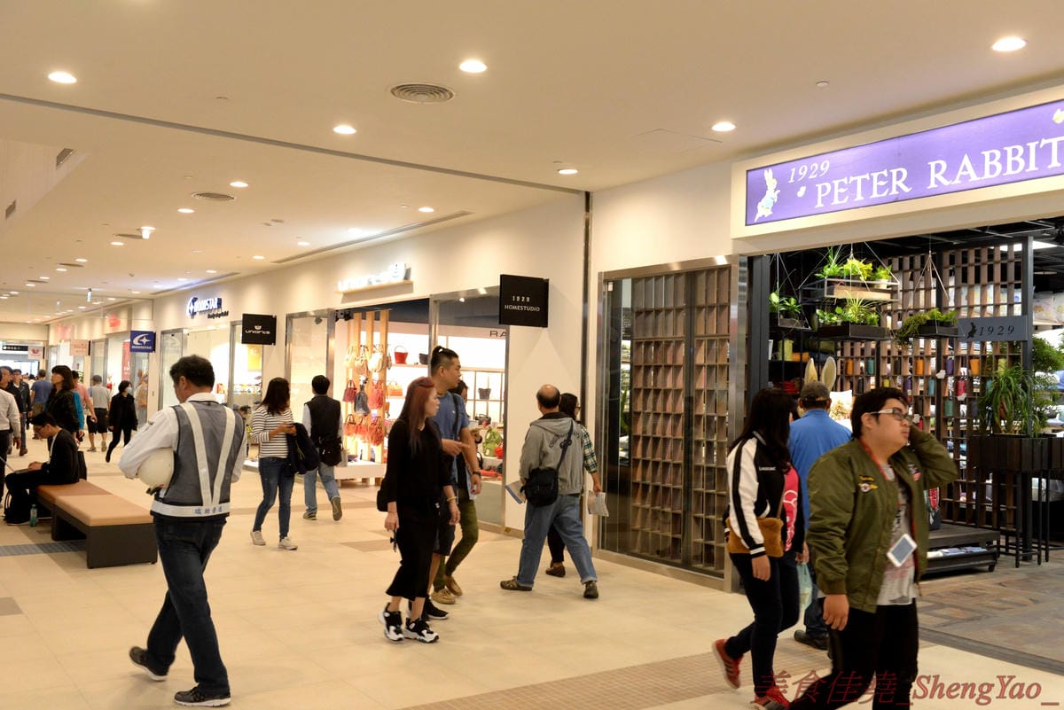 [台中梧棲]Mitsui Outlet Park 台中港 – 台中海線人的夢想與驕傲,台中三井OUTLET,全台第一座結合娛樂、時尚、美食的海港型購物商城誕生,十幾間首次登台名店進駐,還有將近60公尺摩天輪可搭乘,台中