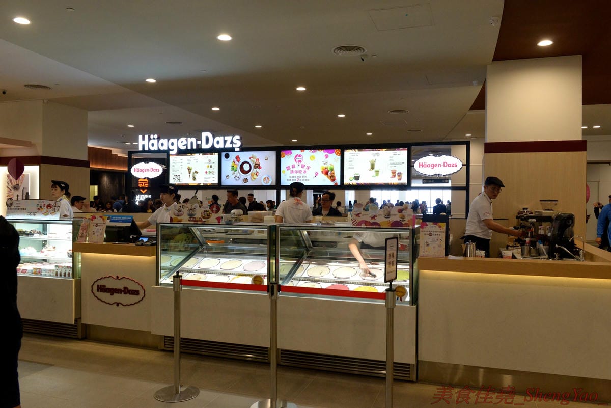 [台中梧棲]Mitsui Outlet Park 台中港 – 台中海線人的夢想與驕傲,台中三井OUTLET,全台第一座結合娛樂、時尚、美食的海港型購物商城誕生,十幾間首次登台名店進駐,還有將近60公尺摩天輪可搭乘,台中