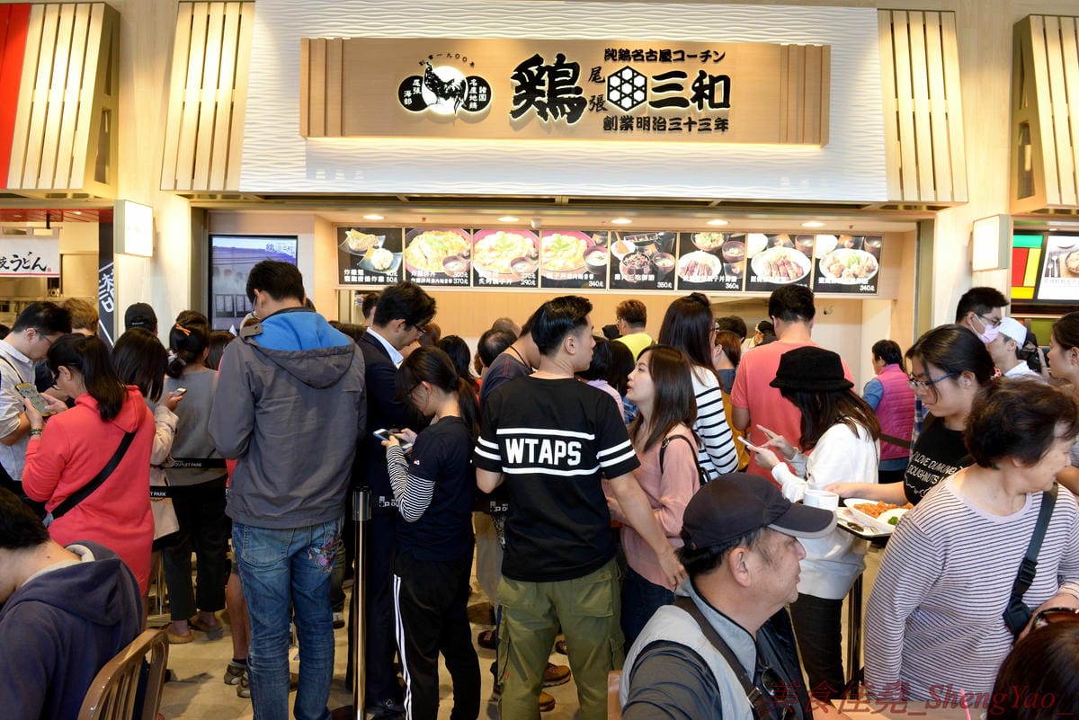 [台中梧棲]Mitsui Outlet Park 台中港 – 台中海線人的夢想與驕傲,台中三井OUTLET,全台第一座結合娛樂、時尚、美食的海港型購物商城誕生,十幾間首次登台名店進駐,還有將近60公尺摩天輪可搭乘,台中