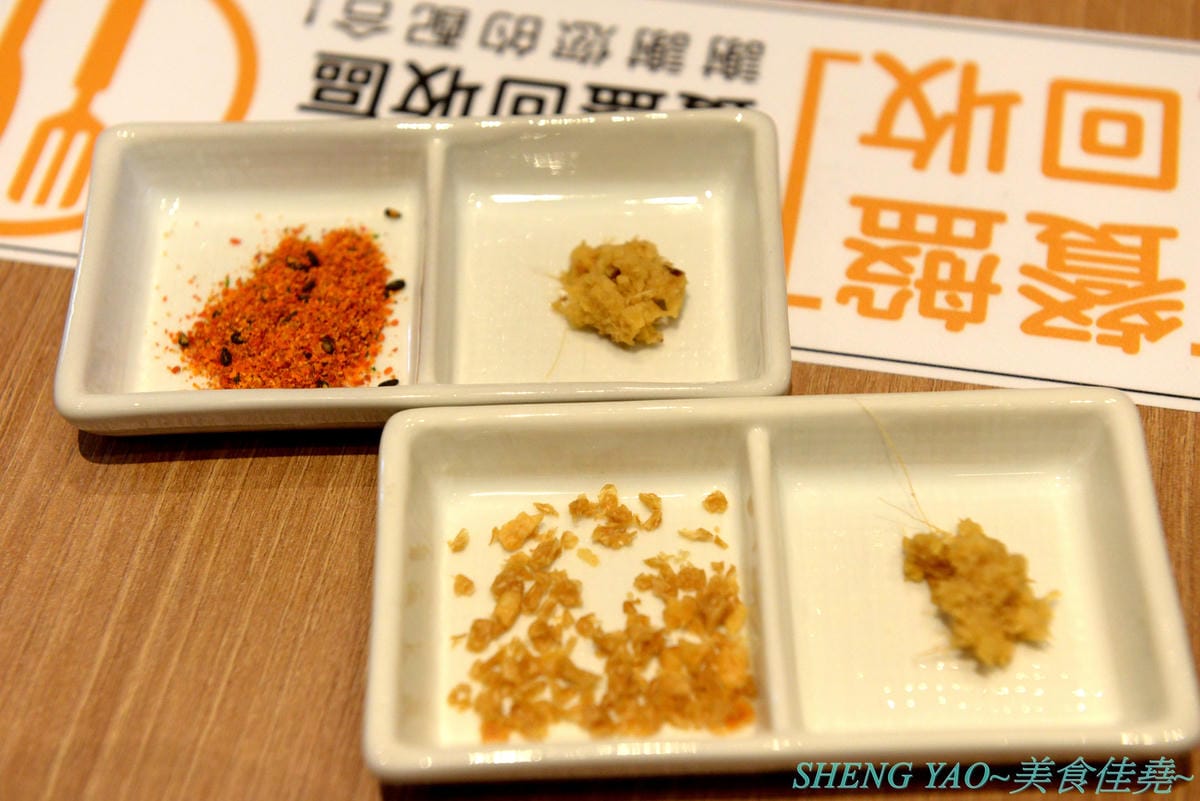[台中梧棲]銀座篝 台中港店 – 東京銀座區no.1傳奇拉麵,連續兩年獲得米其林一星評鑑,現在不用飛東京也吃得到了 !! 好不好吃見仁見智,但是個人認為算是厲害拉麵店而並非傳奇拉麵店,且台中也有