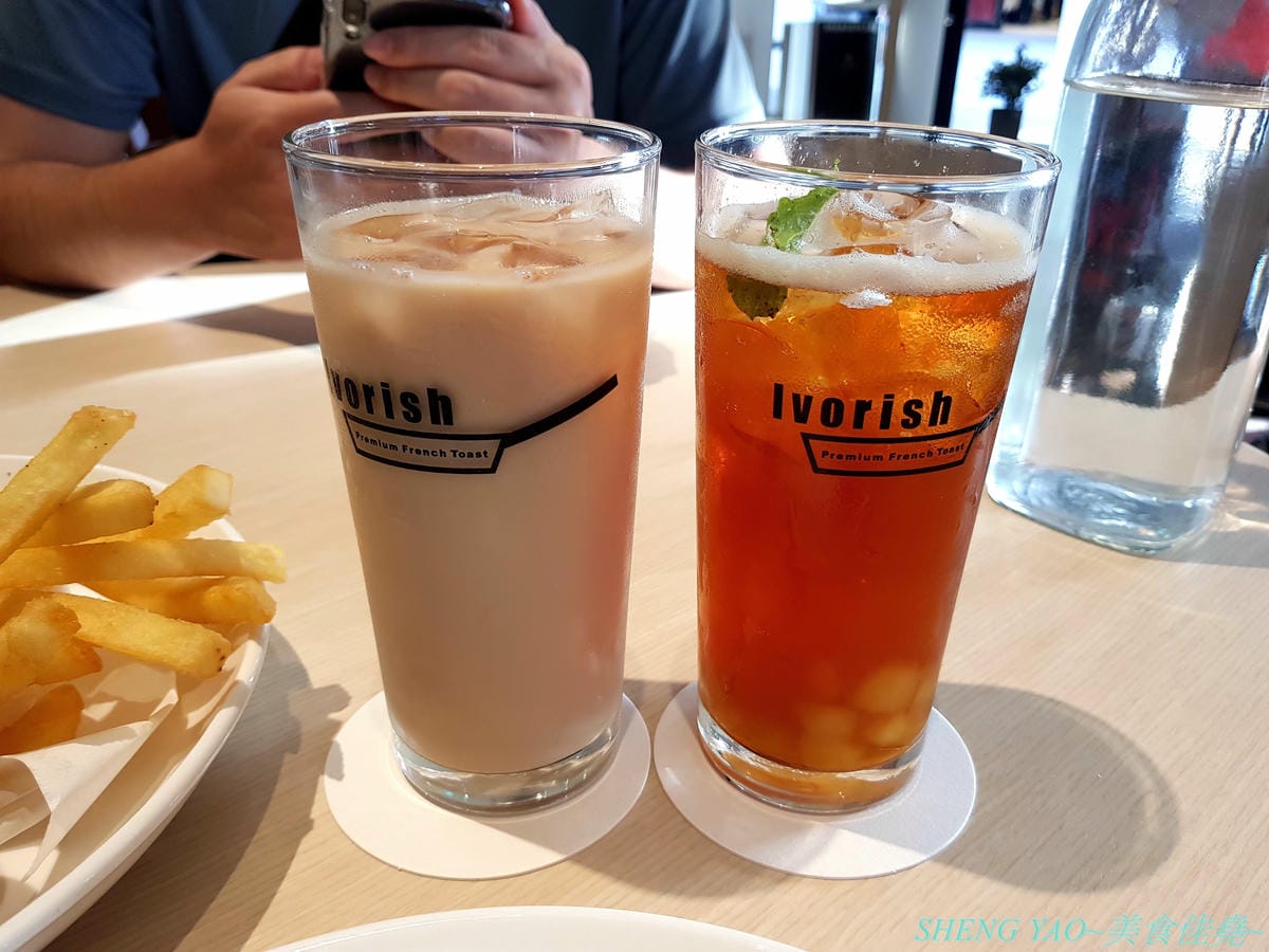 [台中梧棲]IVORISH 台中港店 – 來自日本九州的超人氣法式吐司專賣店,海外首家分店,來台中三井OUTLET必吃店家就是這間 !! 厚鬆餅形狀的法式吐司好特別,餐食和甜食兩種系列各有特色,建議兩人來吃