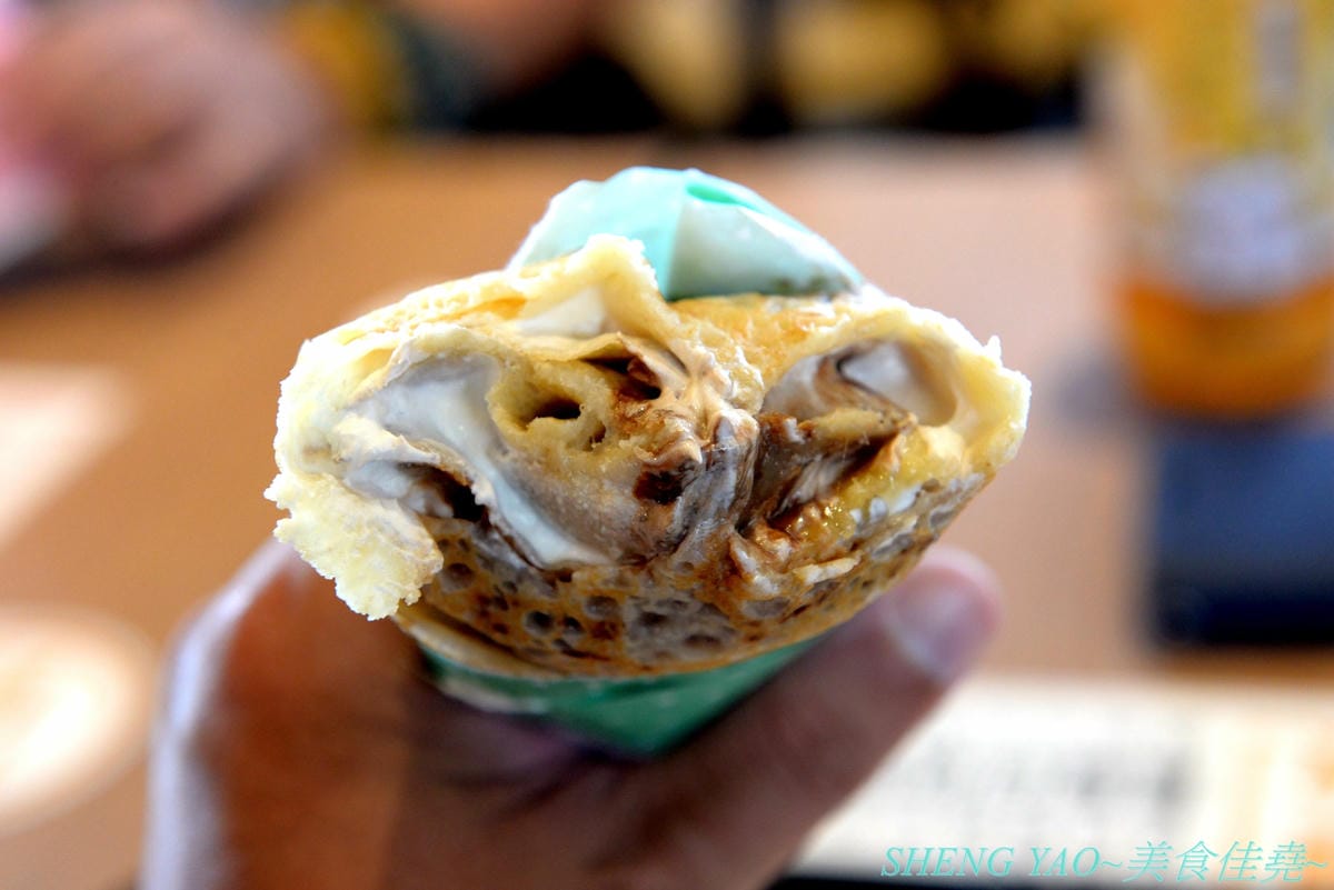 [台中梧棲]Lil’ Donuts & Crepe – 來自日本北海道的療癒系甜甜圈專賣店,台灣一號店,甜甜圈是用小麥粉為基礎原料並加入大量有機豆乳,店內就有小型工廠現場製作,小小一顆圓圓胖胖超級可愛,可搭