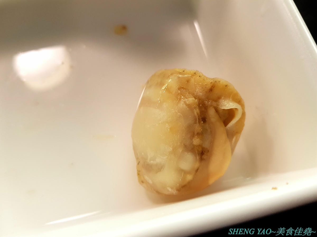 [台中梧棲]紅亭迴轉麻辣鍋 台中港店 – “老四川”新品牌,台灣第一家迴轉麻辣鍋吃到飽,120分鐘內超過三十種以上食材連同自助吧任你吃,只要500元左右而已,喜愛吃麻辣鍋的朋友可以來體驗看看不同