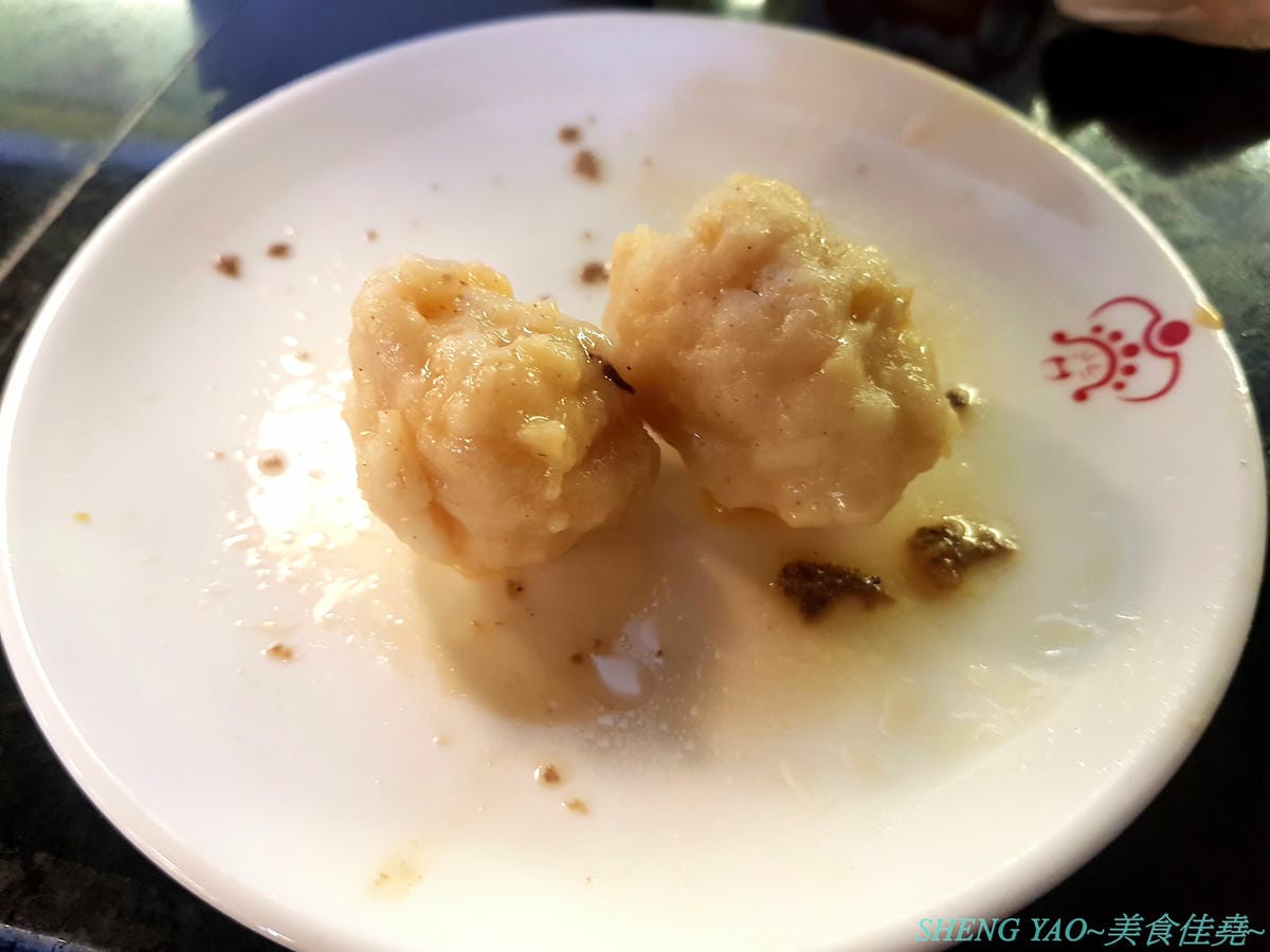 [台中梧棲]紅亭迴轉麻辣鍋 台中港店 – “老四川”新品牌,台灣第一家迴轉麻辣鍋吃到飽,120分鐘內超過三十種以上食材連同自助吧任你吃,只要500元左右而已,喜愛吃麻辣鍋的朋友可以來體驗看看不同