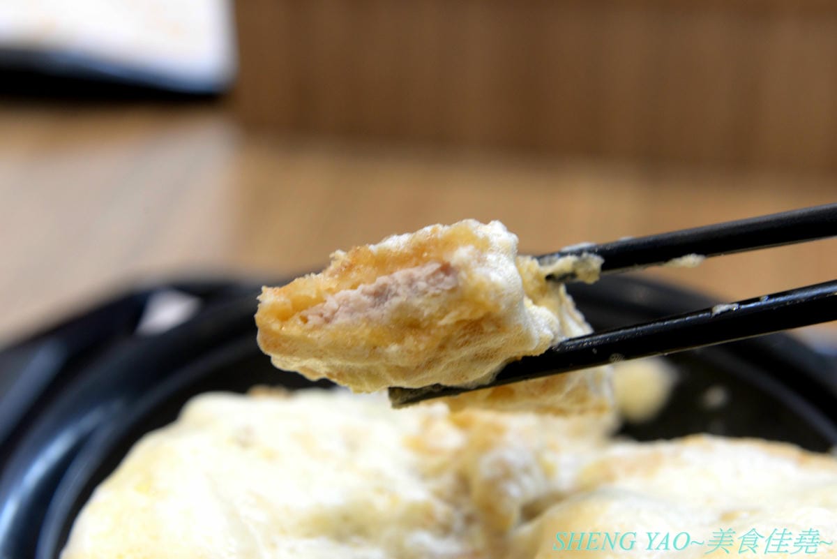 [台中梧棲]六代目三角 台中三井店 – 日本150年歷史的料亭,台灣首家店,主打炸物丼,口味看個人,年輕日籍師傅很帥。