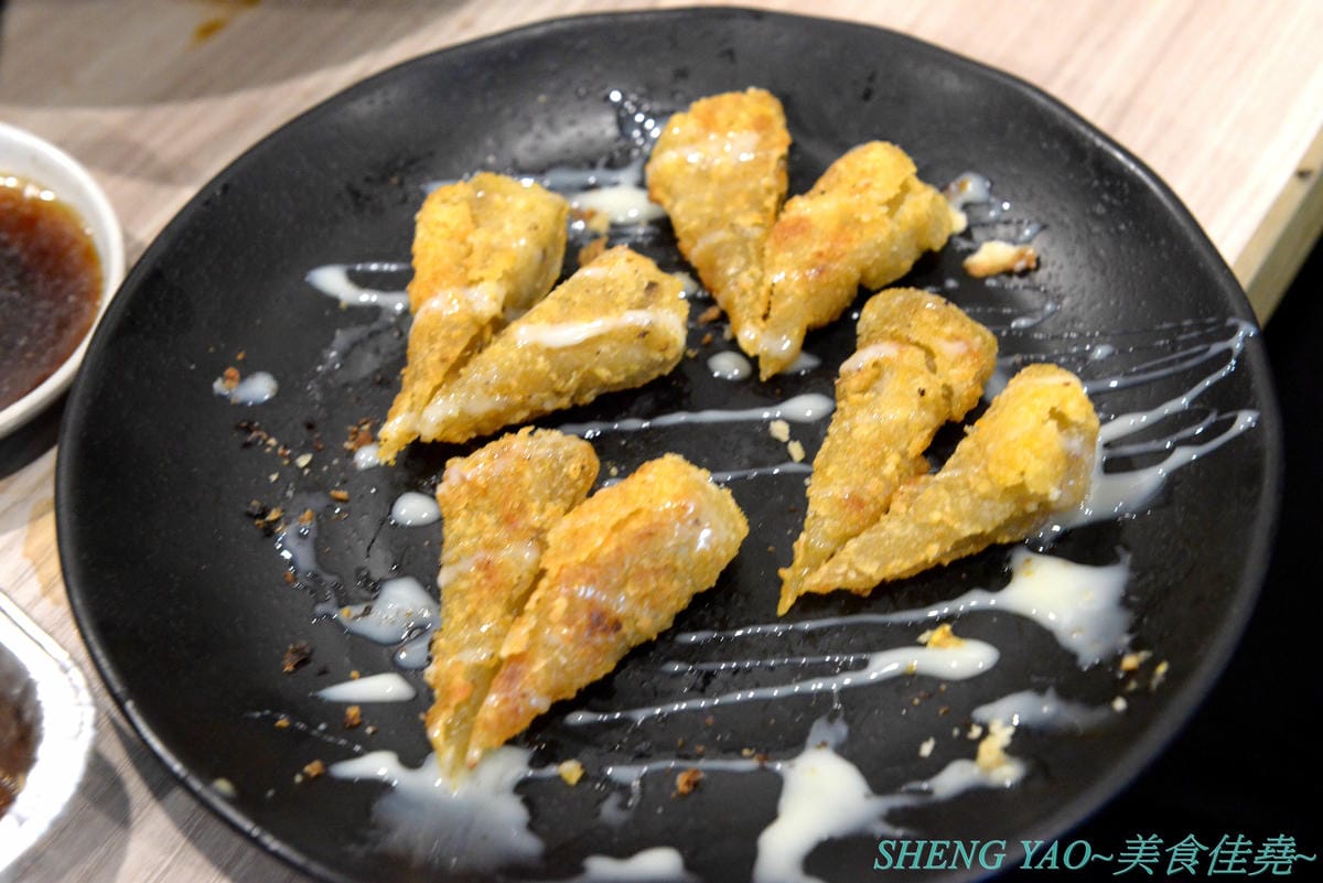 [台中東區]愛烤愛對囉 台中店 – 網友狂推的台南超人氣燒烤吃到飽餐廳開來台中了,結合日式燒烤和韓式燒肉的創意燒烤店,食材豐富多樣化,許多東西是一般燒烤店沒看過的,價格最便宜只要433元