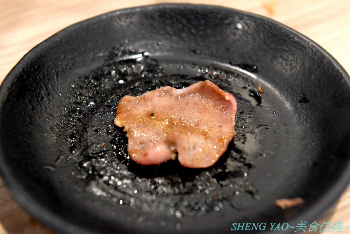 [台中東區]愛烤愛對囉 台中店 – 網友狂推的台南超人氣燒烤吃到飽餐廳開來台中了,結合日式燒烤和韓式燒肉的創意燒烤店,食材豐富多樣化,許多東西是一般燒烤店沒看過的,價格最便宜只要433元