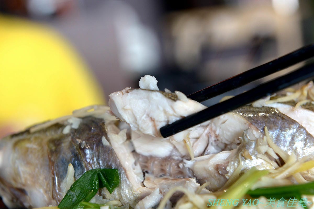 [台中沙鹿]絕品火鍋 新店面新菜單 – 海線指標性火鍋店,最強蒸氣火鍋,新店面停車更方便了,新推出絕地豪華蒸氣火鍋和個人精緻小龍蝦鍋,一個人或是多人來吃都非常推薦,大推個人精緻小龍蝦鍋,